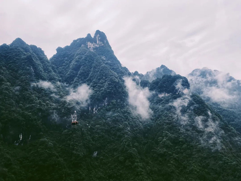 天门山全景